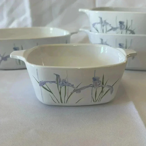 Corningware Shadow Iris Casserole Dishes Cookware - Set of 4 - Picture 3 of 10